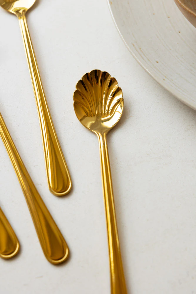 Set of 4 Gold Shell Latte Spoons - Image 7