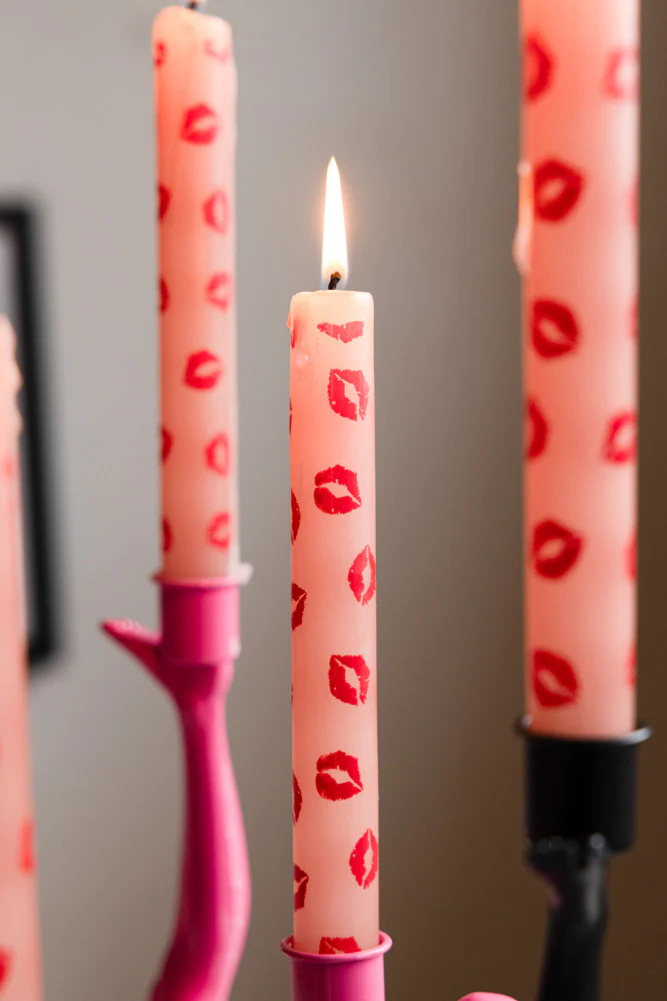 Set of 4 Red Lips Print Dinner Candles - Image 4