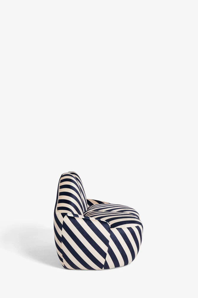 Stripe Lips Sofa - Image 4