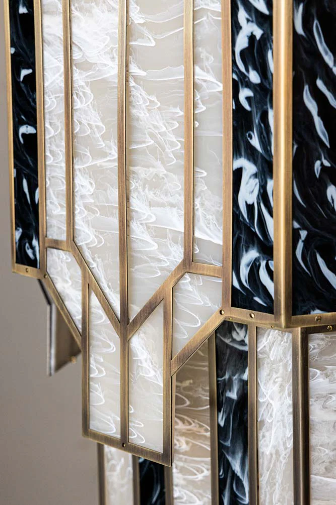 Stunning 3-Tier Marble-Effect Glass Chandelier - Image 4