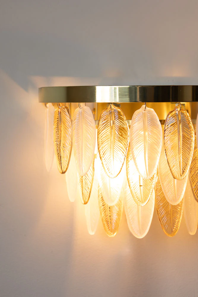 Stunning Art Deco Glass Feather Wall Light - Image 9