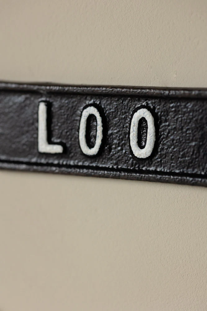 Loo Door Hanging Sign - Image 3