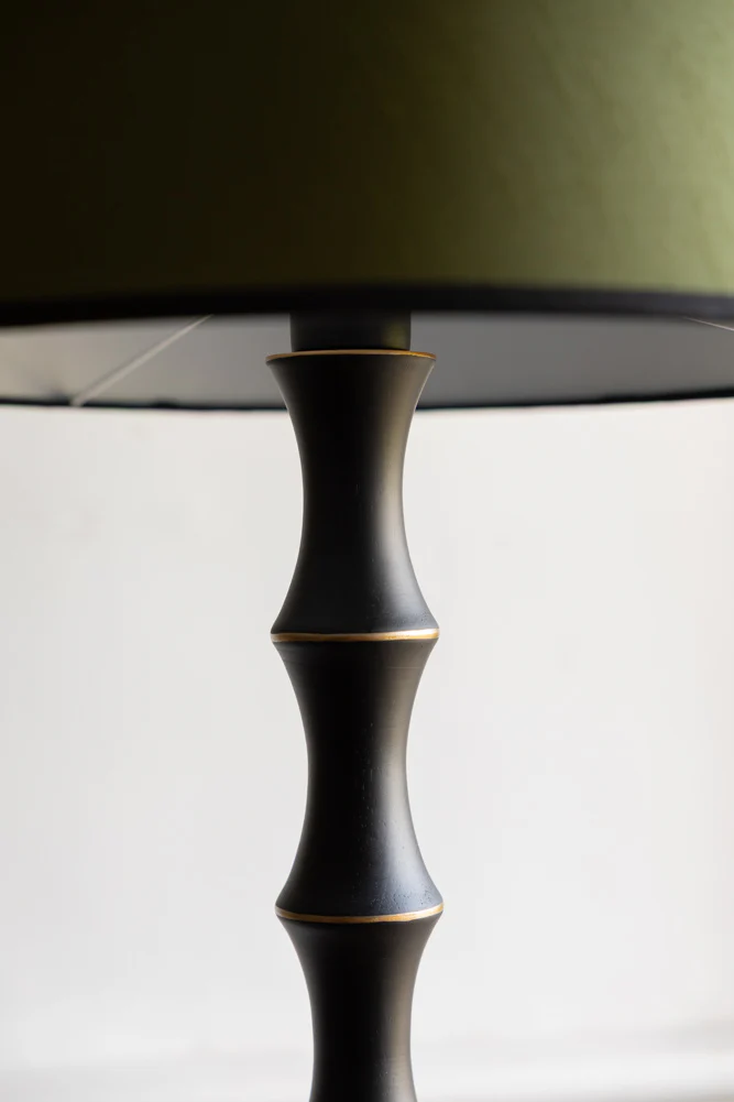 Vintage-Inspired Floor Lamp With Green Lampshade - Image 4