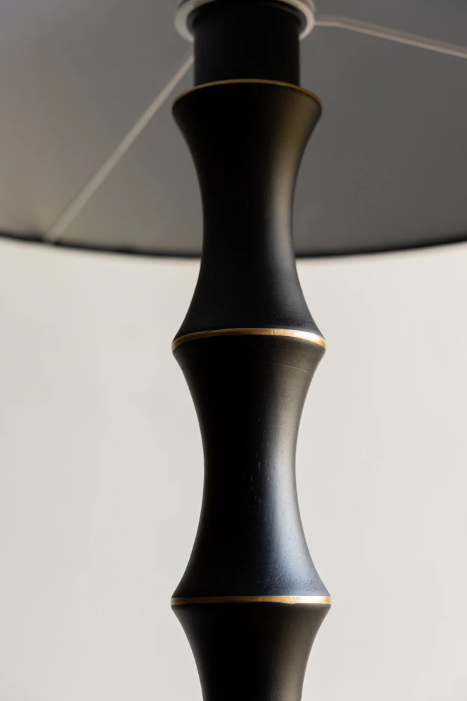 Vintage-Inspired Floor Lamp With Green Lampshade - Image 7
