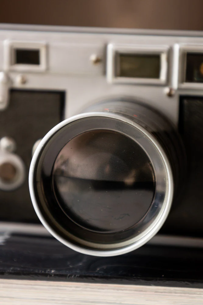 Vintage-Style Camera Storage Tin - Image 2