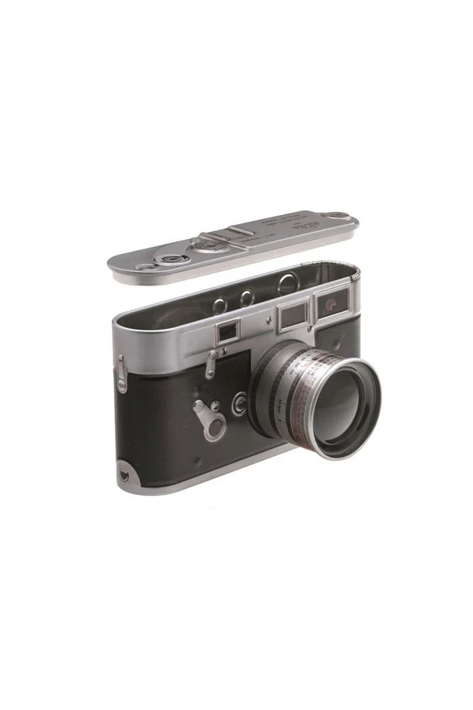Vintage-Style Camera Storage Tin - Image 9