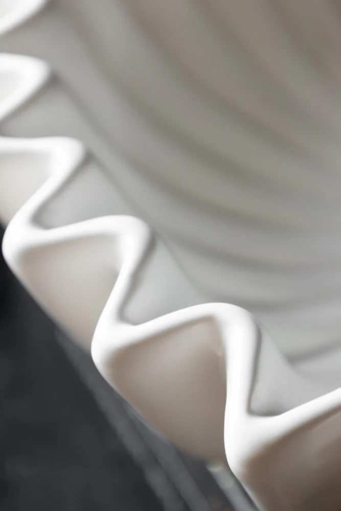 White Ceramic Waved Bowl - Image 5